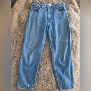 A&F The Mom High Rise